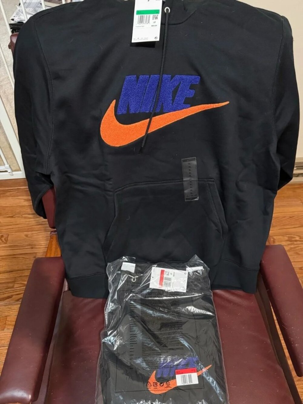 Nike hoodies w/matching sweat pants